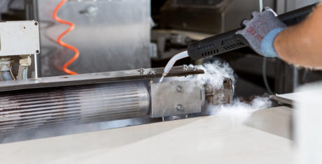 Strojna strojna čiščenja v industriji