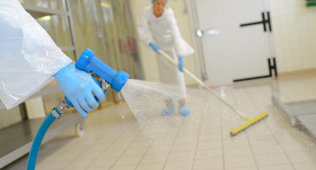 Strojna strojna čiščenja v industriji